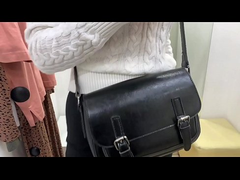 ❤️ Publiekelijke masturbatie van jonge teef FeralBerry met een dildo in de paskamer Beautiful porno at nl.mailkassa.ru ﹏